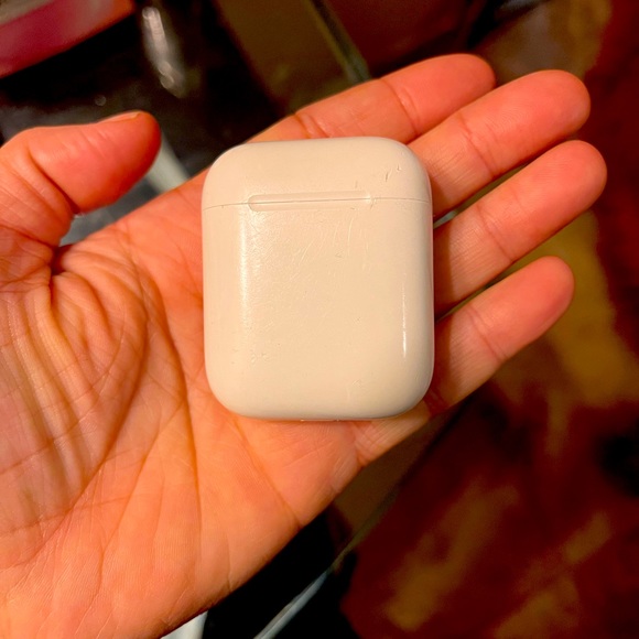 Apple Headphones Used Apple Wireless Earpodscase Final Price Poshmark